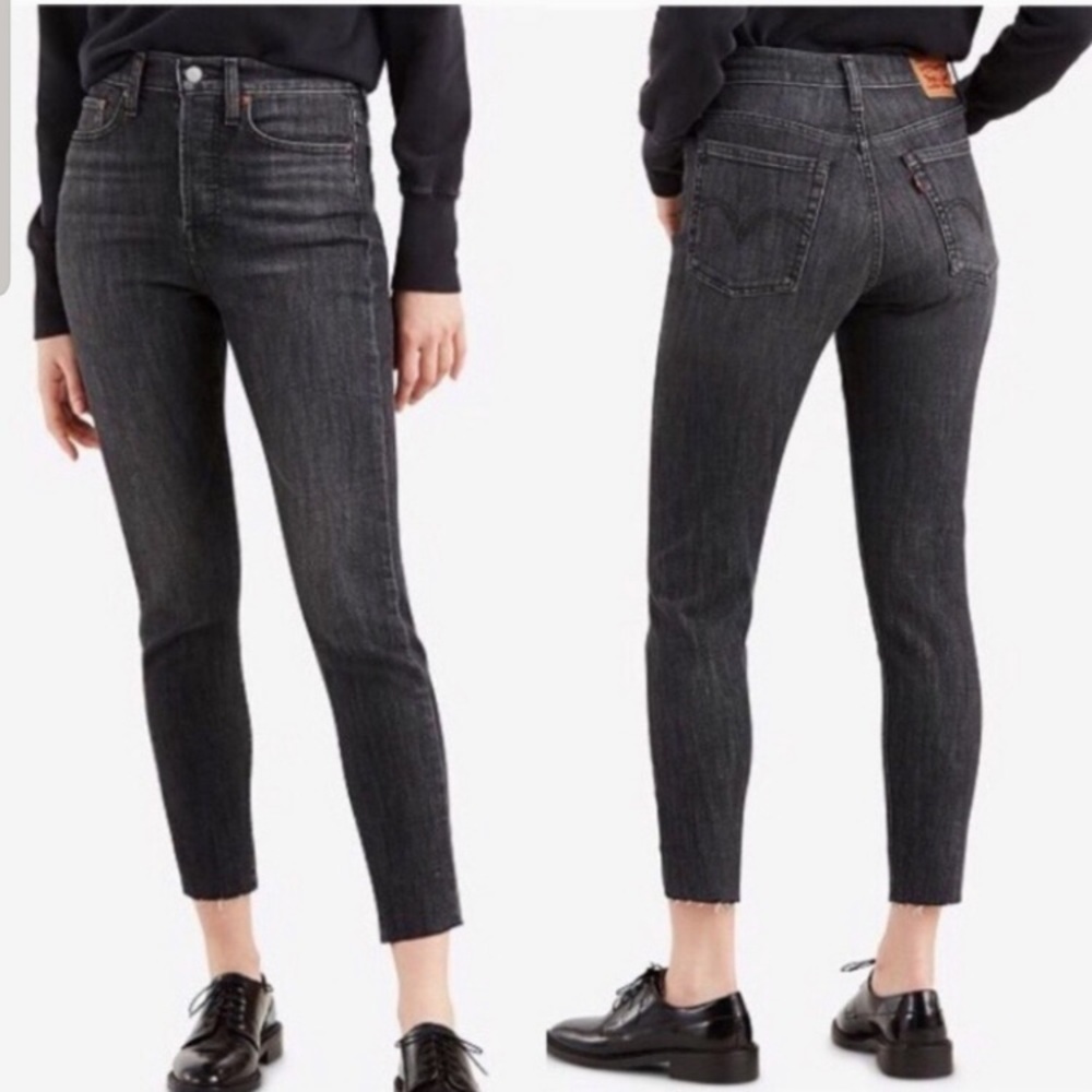 Levi’s black high rise button fly jeans